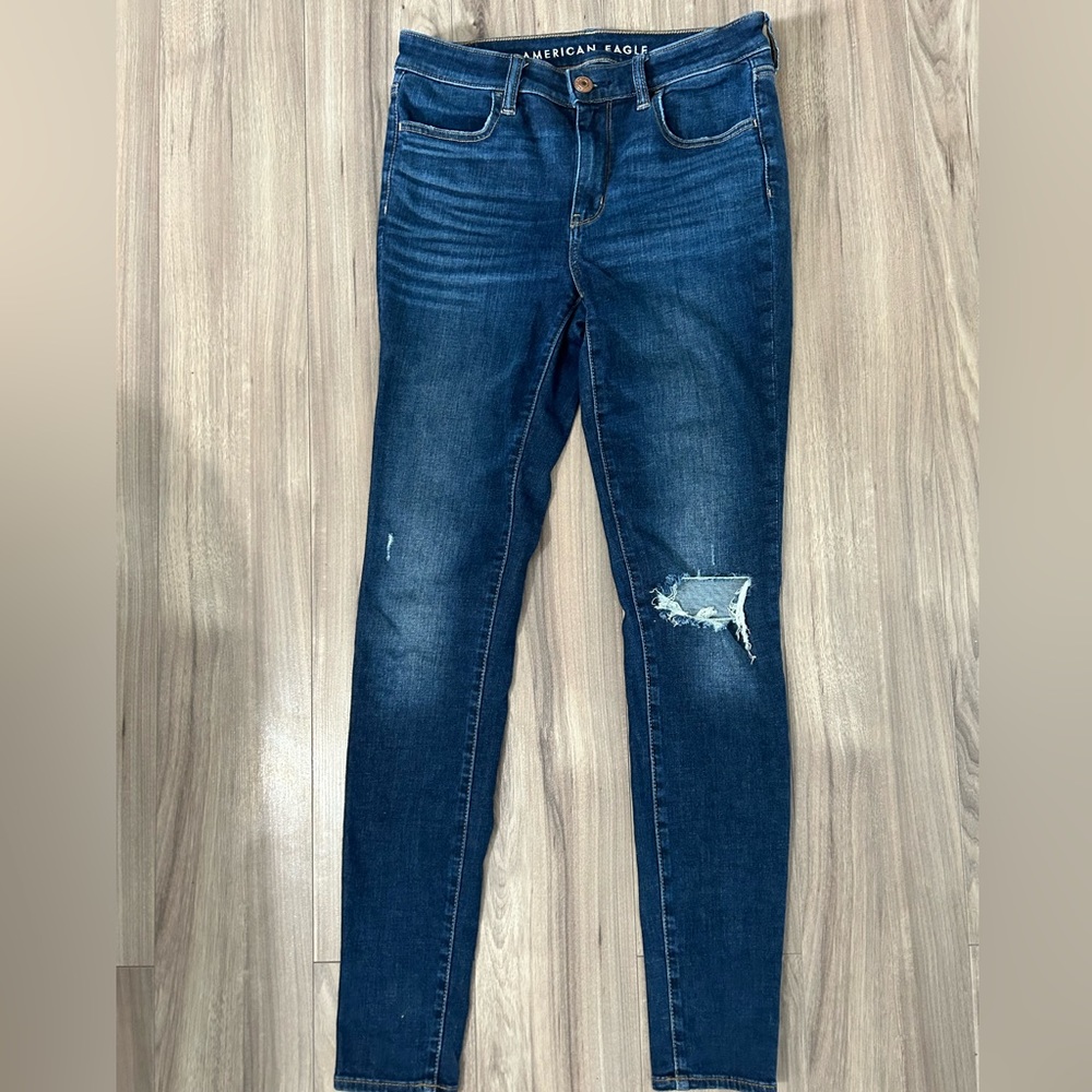 AE high rise jegging with distressing, 8 x long